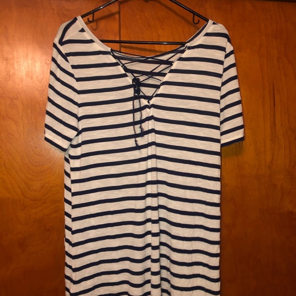 Teeshirt - Picture 3 of 4